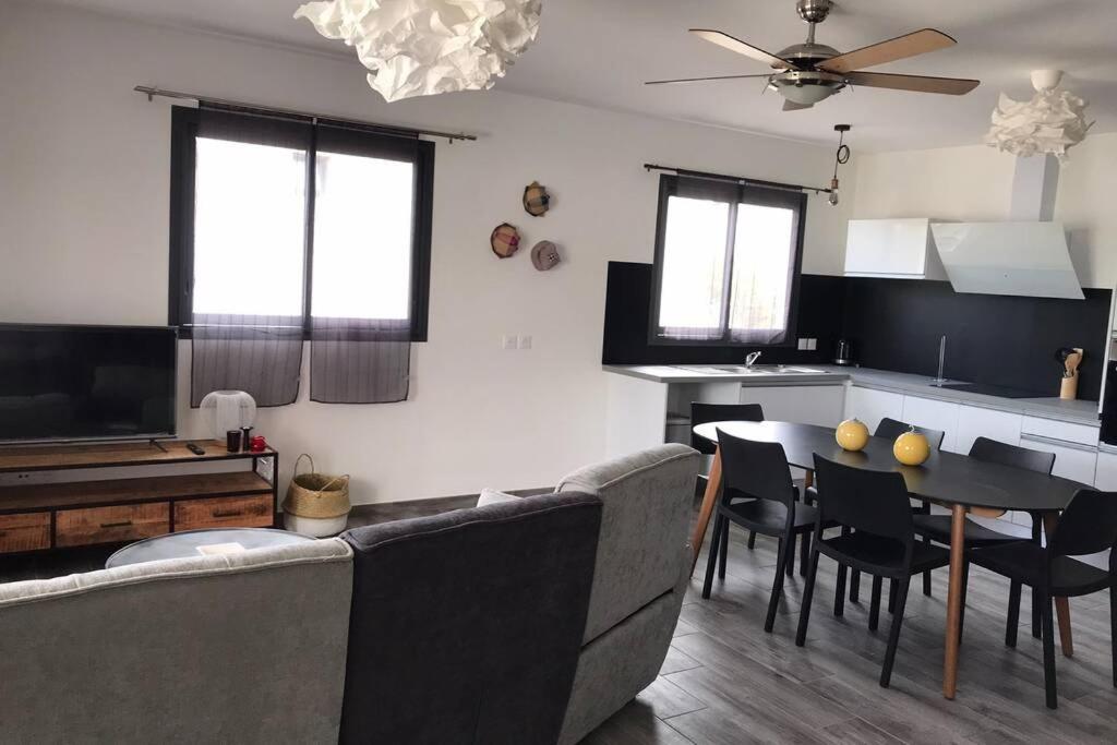 Ti-Punch T3 Climatise Manapany Les Bains Apartment Luaran gambar